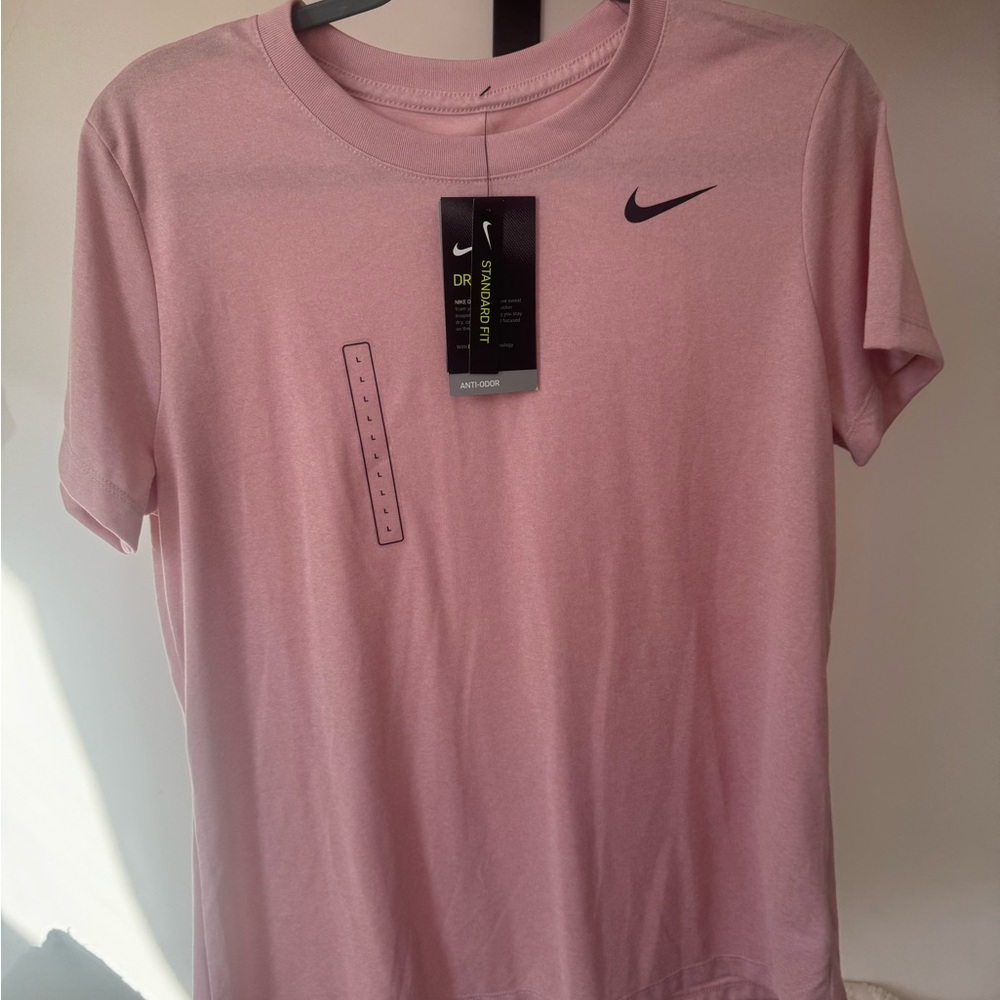 Nike Men's Pink T-Shirt